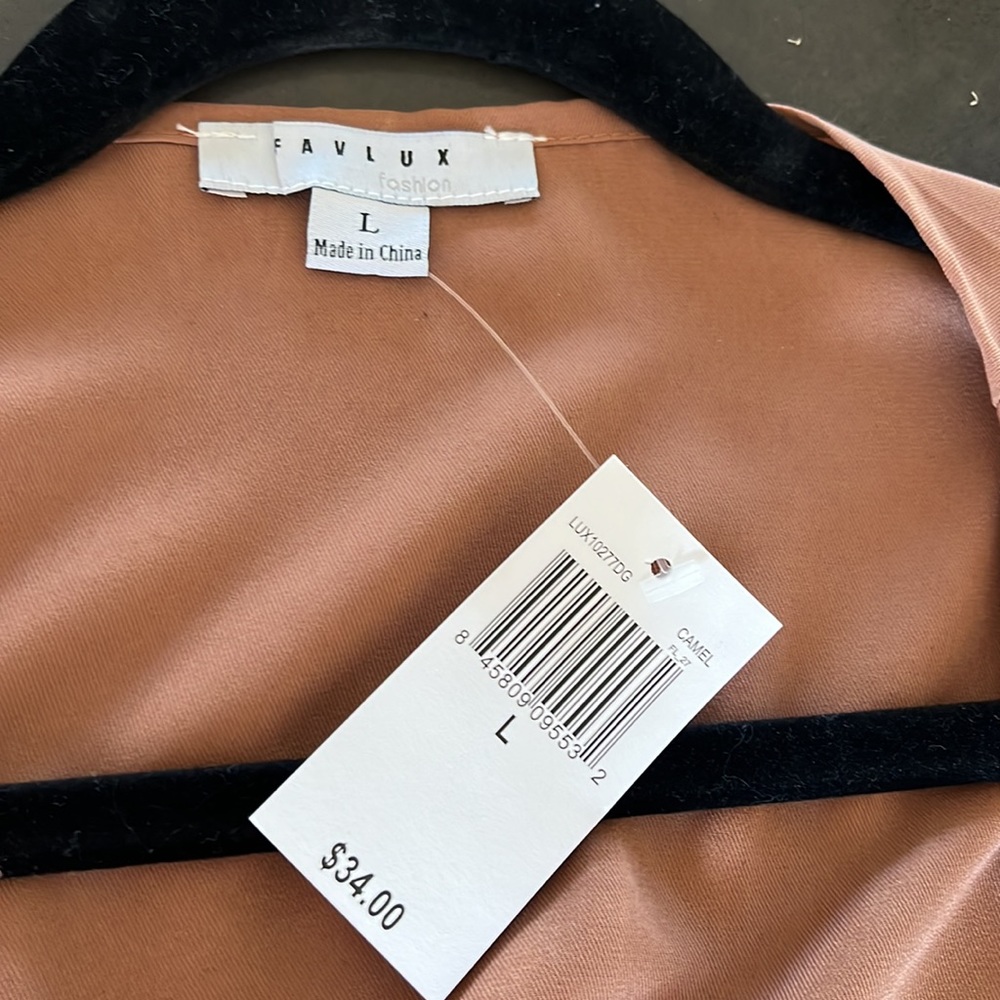 Perfect Neutral Shell-style Trench - Picture 5 of 5